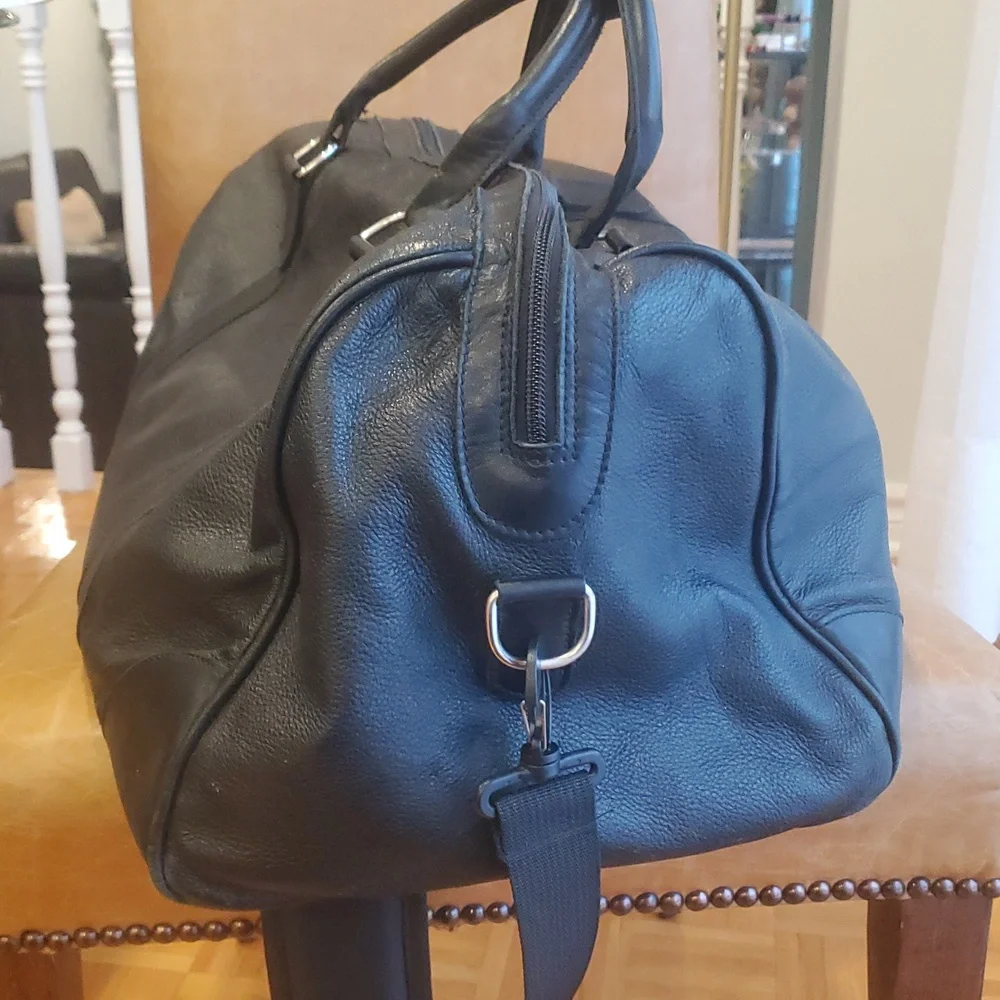 Vintage Roots Canadians Retro Duffel Pebbled Leather Travel Gym Weekender Bag - Picture 8 of 13